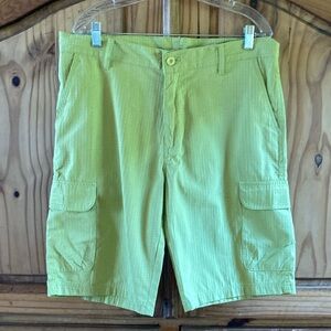Men's Vertigo lime green flat front chino cargo shorts size 36